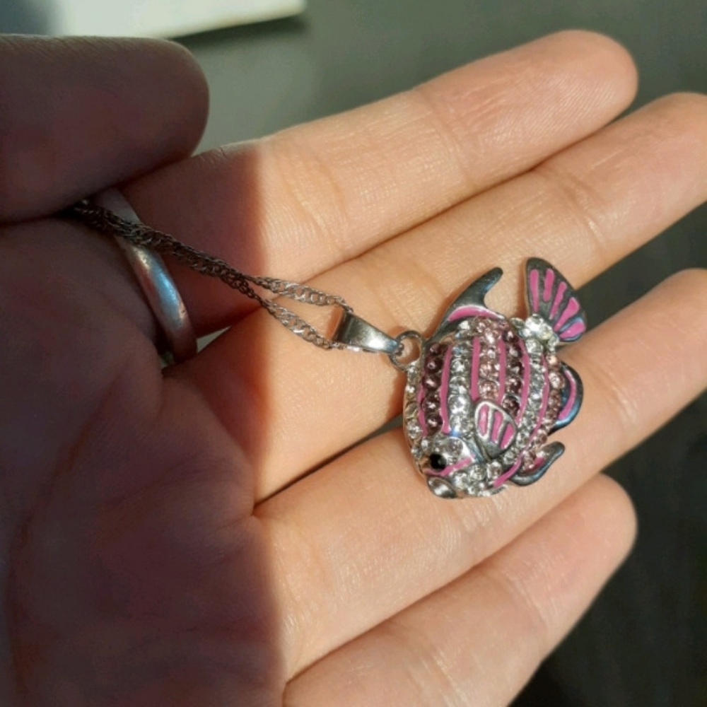 Pink and silver fish necklas